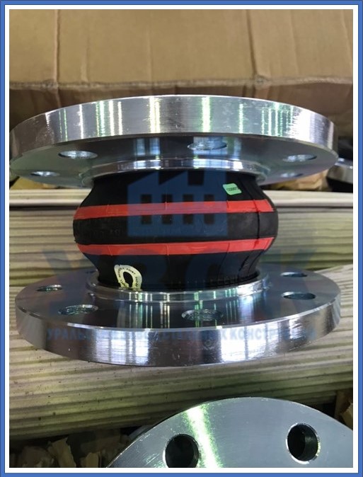 компенсатор резиновый фланцевый в Находке