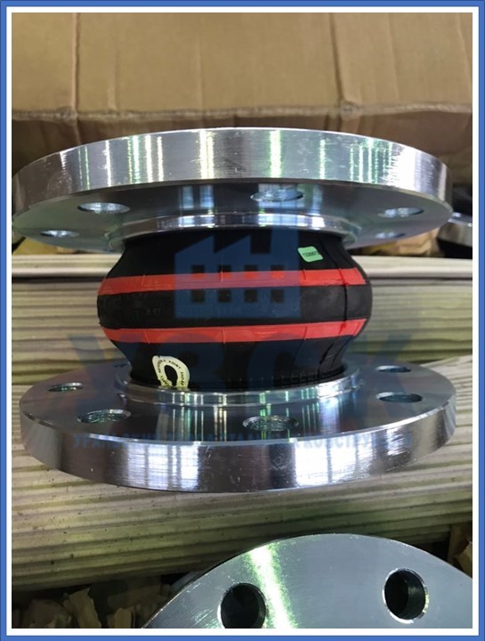 компенсатор резиновый фланцевый в Находке