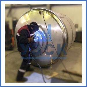 Купить баки и ёмкости из нержавеющей стали от завода УЗСК в Находке